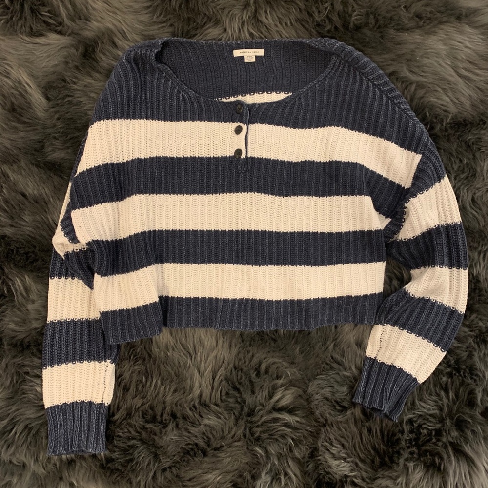 American eagle sweater!